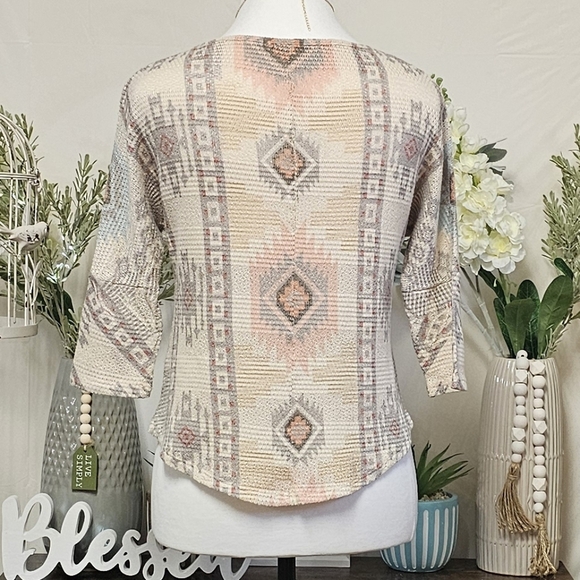 BLU PLANET | Southwestern Motif Textured KNIT CROP TOP - Picture 10 of 15